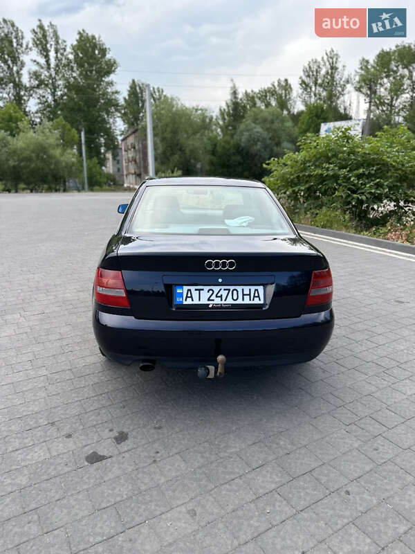 Седан Audi A4 1999 в Ивано-Франковске