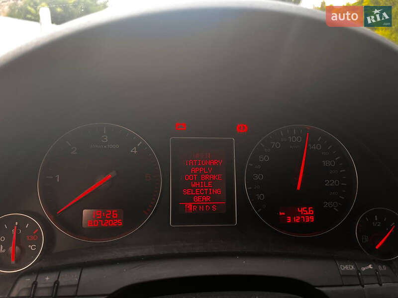 Універсал Audi A4 2002 в Луцьку