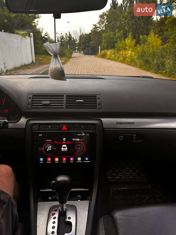 Универсал Audi A4 2002 в Луцке