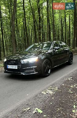 Седан Audi A4 2016 в 