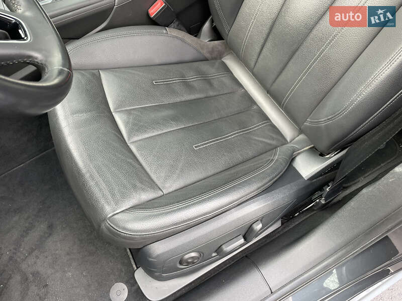 Седан Audi A4 2016 в Киеве