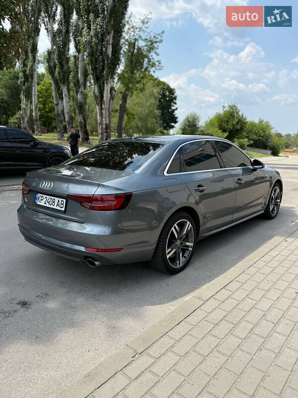 Седан Audi A4 2016 в Запоріжжі