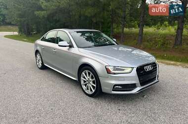Седан Audi A4 2015 в 
