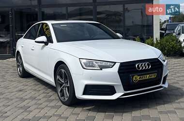 Седан Audi A4 2019 в Мукачево