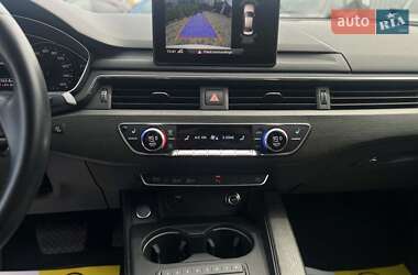 Седан Audi A4 2019 в 