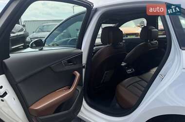 Седан Audi A4 2019 в 