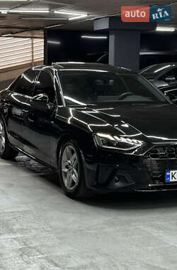 Седан Audi A4 2022 в 