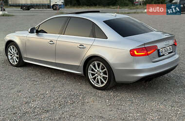Седан Audi A4 2015 в 