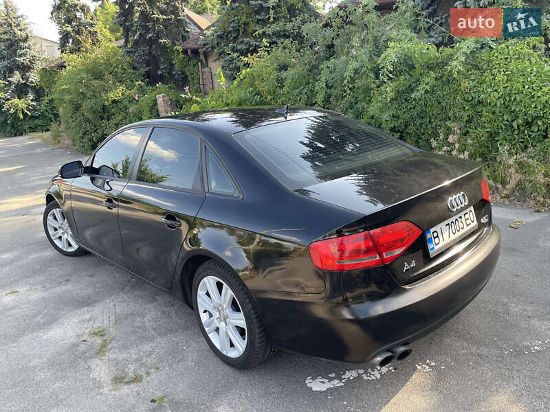 Седан Audi A4 2010 в 