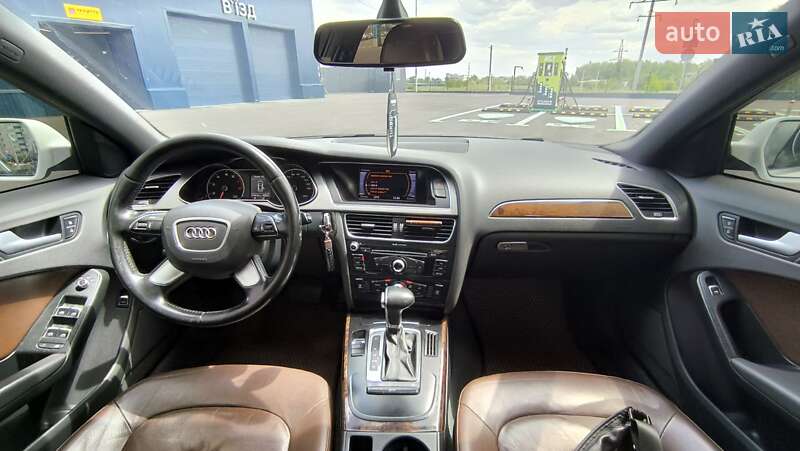 Седан Audi A4 2012 в Чернігові