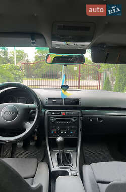 Універсал Audi A4 2004 в 