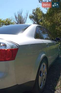 Седан Audi A4 2001 в 