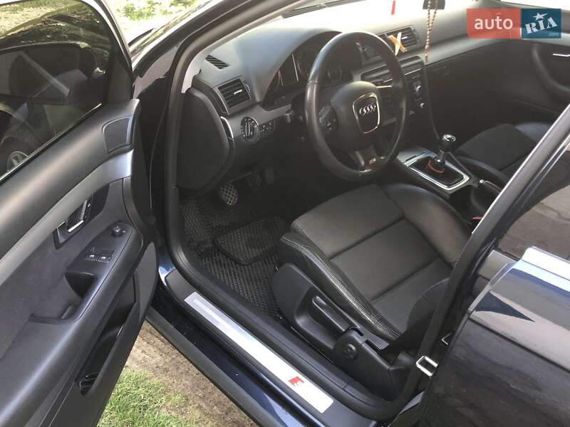 Універсал Audi A4 2006 в Жовкві