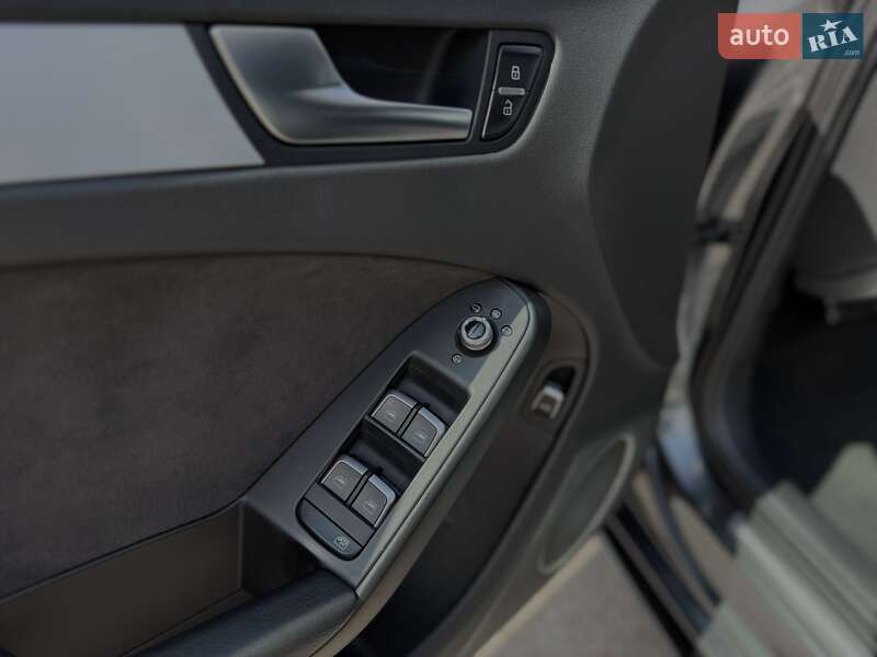 Універсал Audi A4 2015 в Житомирі