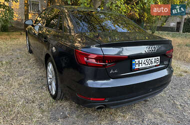 Седан Audi A4 2017 в 