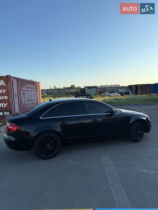Седан Audi A4 2013 в Софиевской Борщаговке