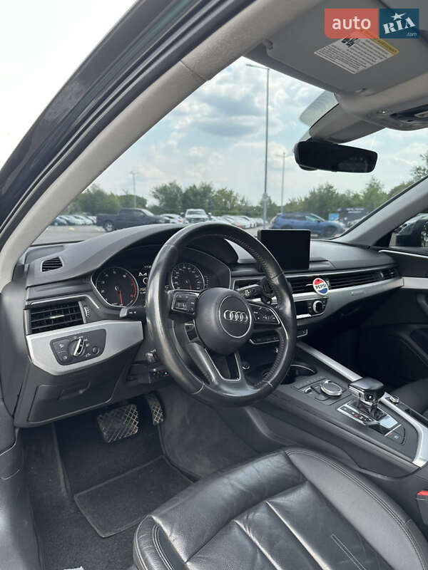 Седан Audi A4 2016 в Днепре