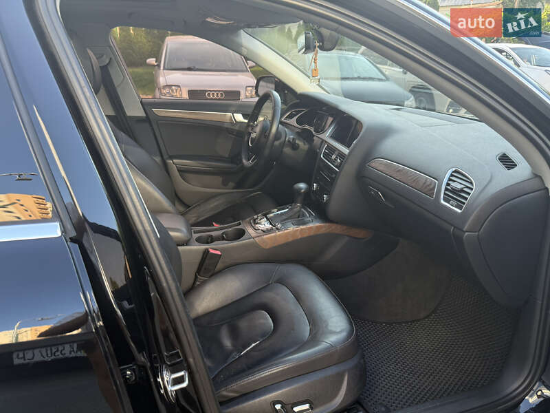 Седан Audi A4 2014 в Киеве