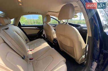 Седан Audi A4 2012 в 