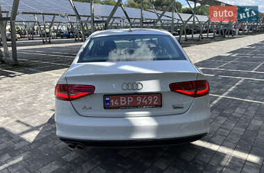 Седан Audi A4 2015 в 