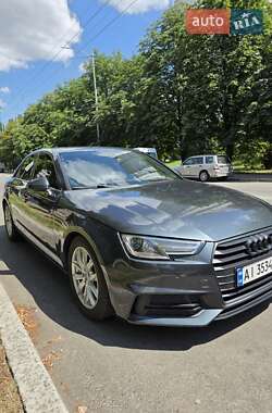 Седан Audi A4 2016 в 