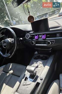 Седан Audi A4 2016 в 
