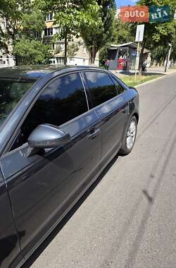 Седан Audi A4 2016 в 
