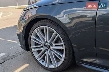 Седан Audi A4 2018 в 