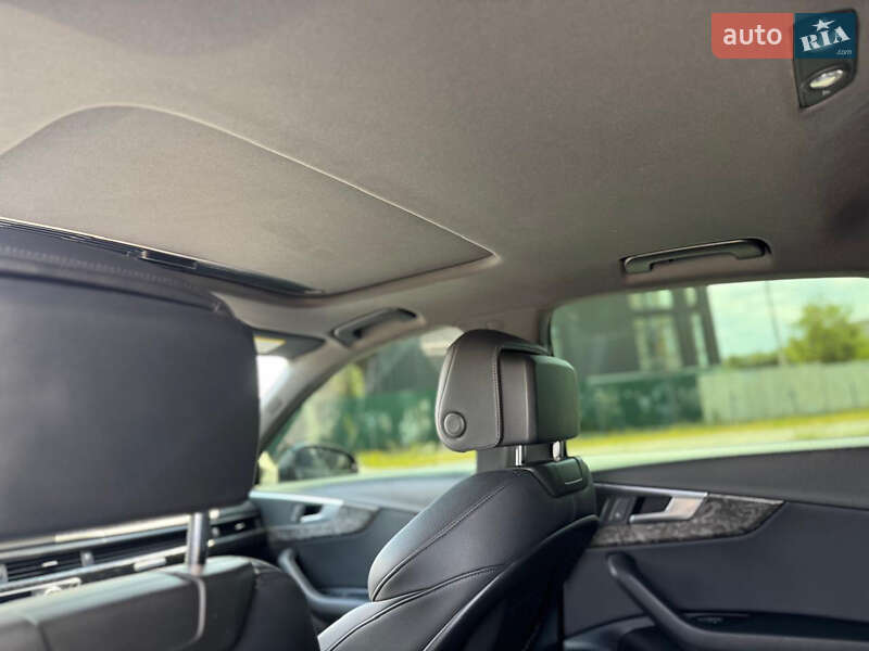 Седан Audi A4 2017 в Львове