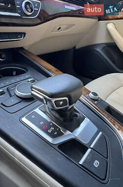Седан Audi A4 2016 в 