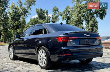 Седан Audi A4 2016 в 