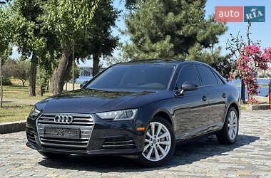 Седан Audi A4 2016 в 