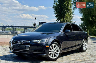 Седан Audi A4 2016 в 
