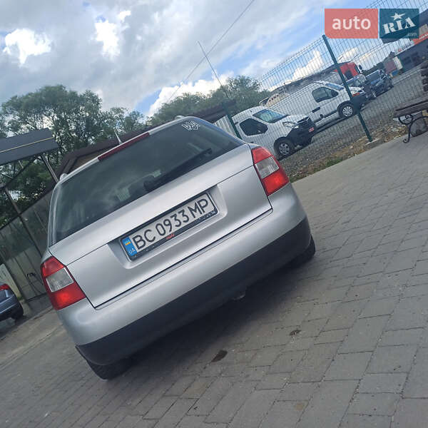 Універсал Audi A4 2001 в Бережанах