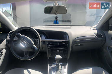 Универсал Audi A4 2012 в 