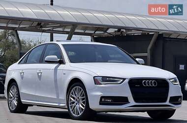 Седан Audi A4 2015 в 