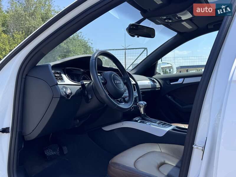 Седан Audi A4 2015 в Запоріжжі