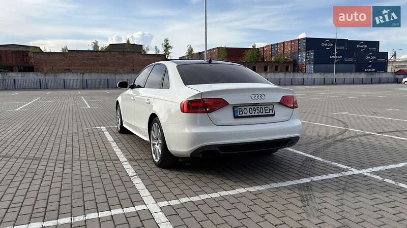 Седан Audi A4 2012 в Тернополе