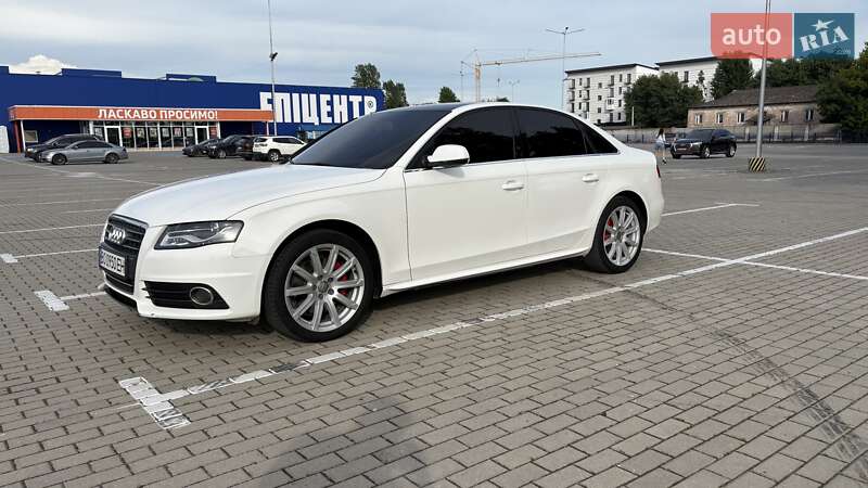 Седан Audi A4 2012 в Тернополе