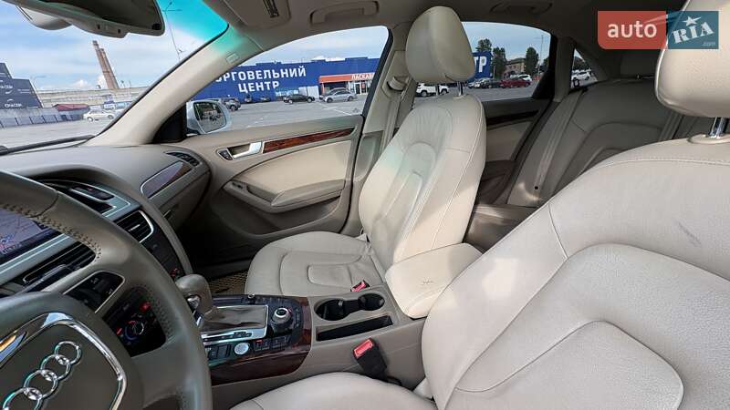 Седан Audi A4 2012 в Тернополе
