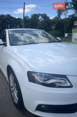 Седан Audi A4 2011 в 
