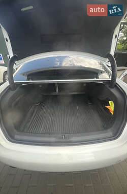 Седан Audi A4 2011 в 