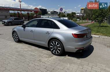 Седан Audi A4 2015 в 