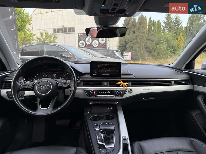 Седан Audi A4 2015 в Львові