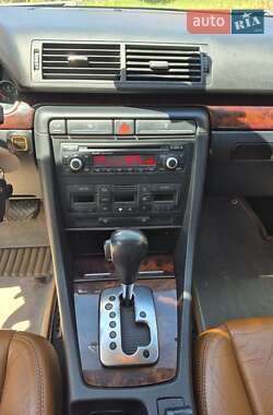 Седан Audi A4 2006 в 