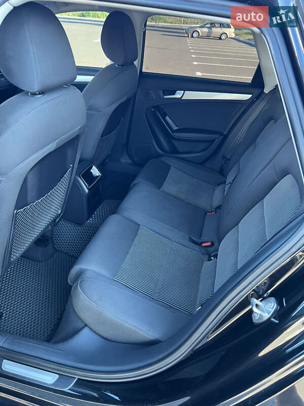 Универсал Audi A4 2009 в Луцке