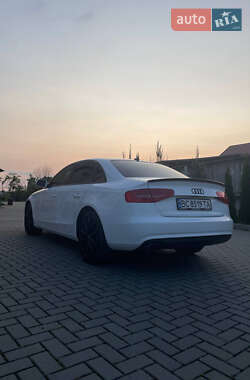 Седан Audi A4 2012 в Києві