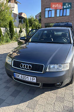 Седан Audi A4 2003 в Ровно