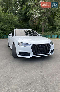 Седан Audi A4 2016 в Киеве