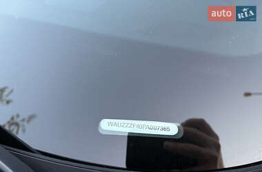 Седан Audi A4 2022 в 